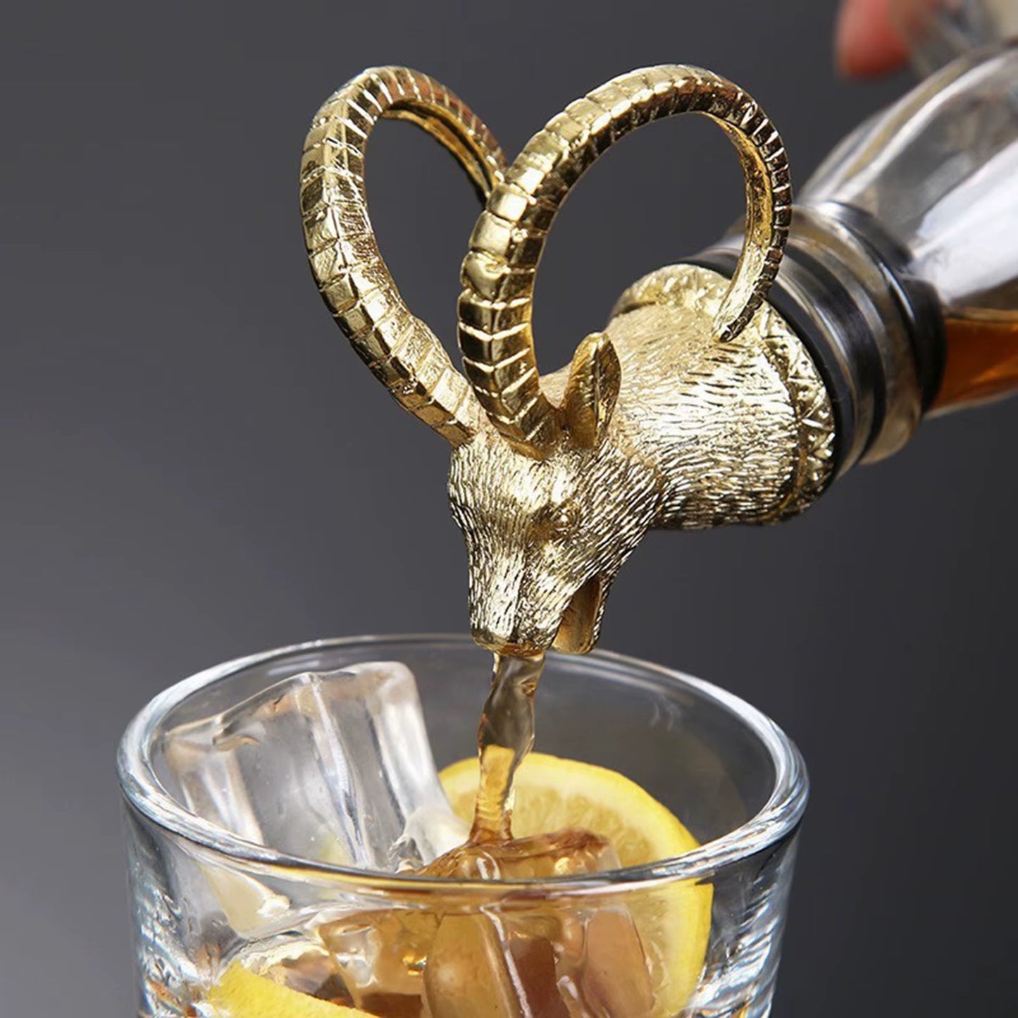 Zinc Alloy Wine Aerators Pourer Wine Stopper Bottle Pourer Home Kitchen Accs Lion Elephant Antelope Rhinoceros Deer